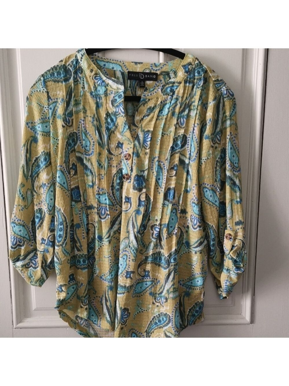 Fred David Paisley V Neck Top blue& green. Cottagecore, Coastalgrandma. Size Med